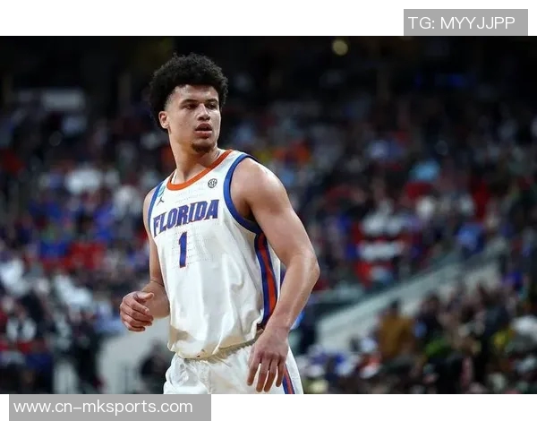 34号秀卡尔克布伦纳表现出色7投5中贡献10分5篮板4盖帽展现即战力