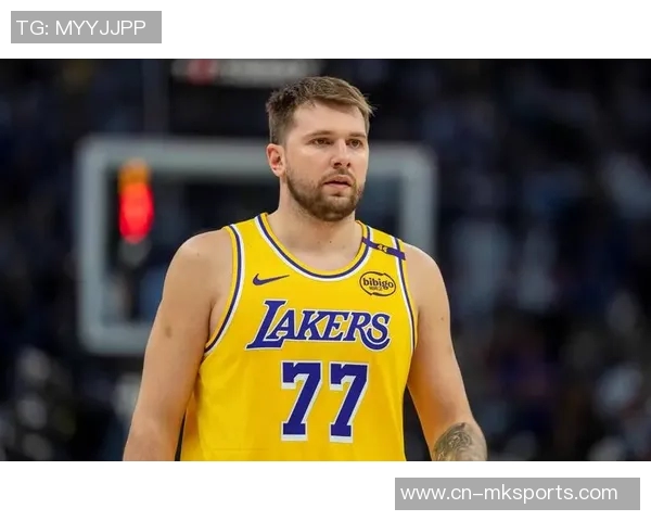 吉莱斯皮称湖人实力强大东契奇缺阵也能依靠其他球员表现