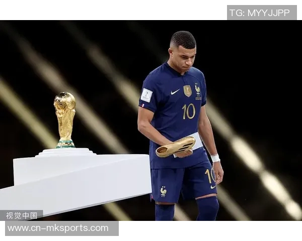 姆巴佩今日独自在健身房训练明日将评估出战西超杯的可能性