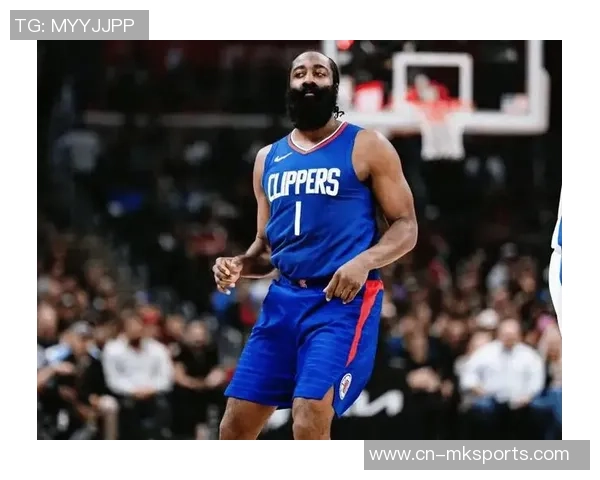 小卡称哈登在场上依旧如联盟明星般闪耀36岁状态依然出色